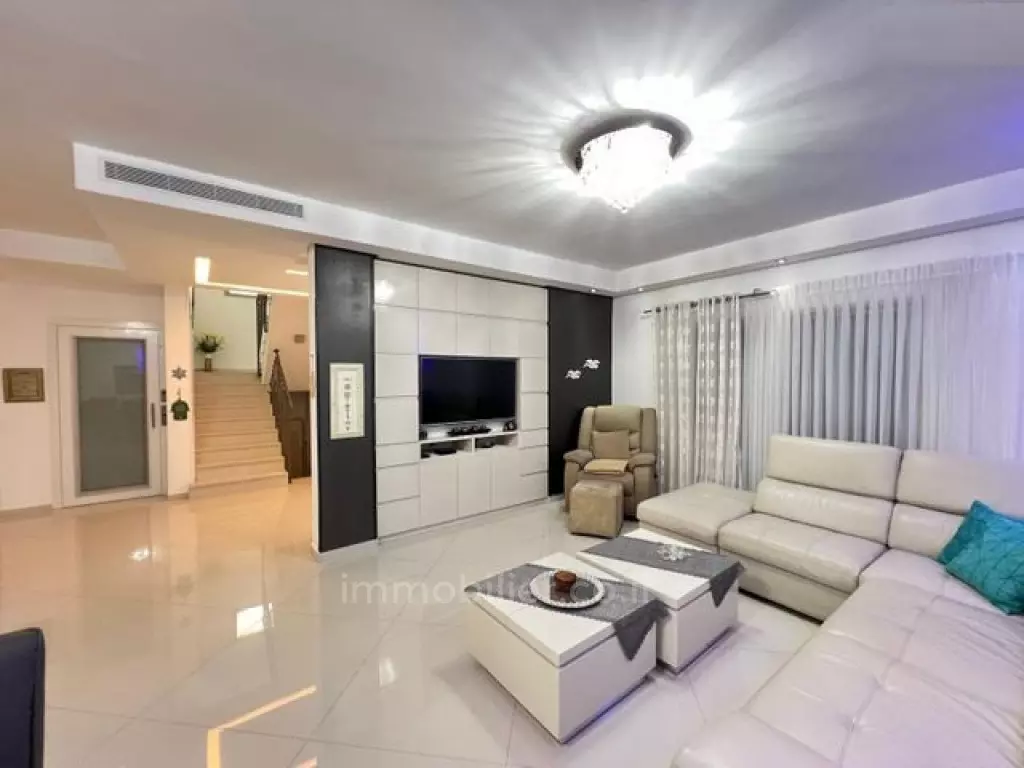 Villa espaciosa con hermosas prestaciones, acogedora y confortable