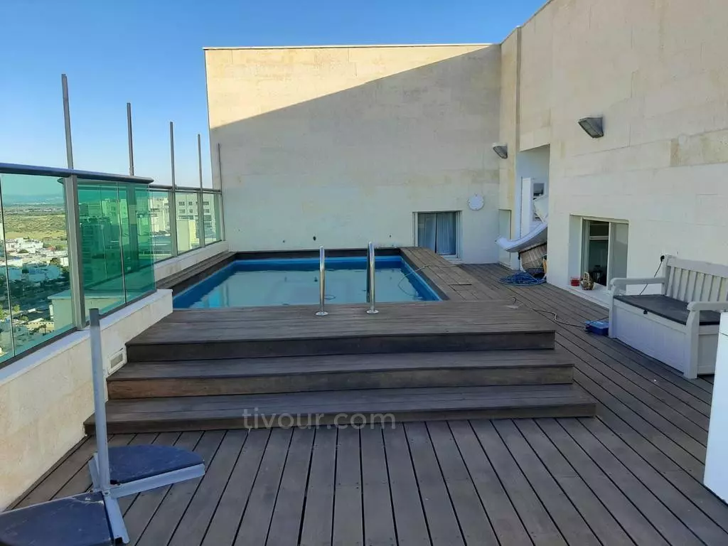 En venta: penthouse excepcional con piscina privada en Ashdod, en el corazón del prestigioso barrio Tet Zayin