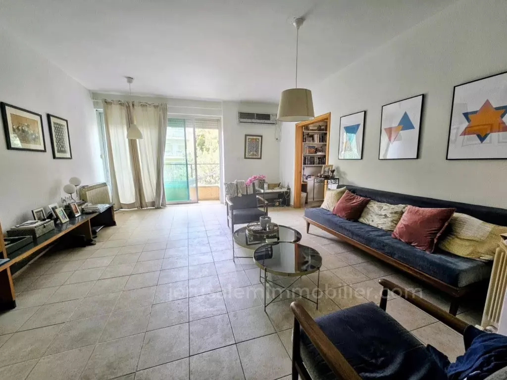 Apartamento en venta en Talbyeh, Jerusalén, con aparcamiento privado y ascensor – JERUSALEM REAL ESTATE 026786595