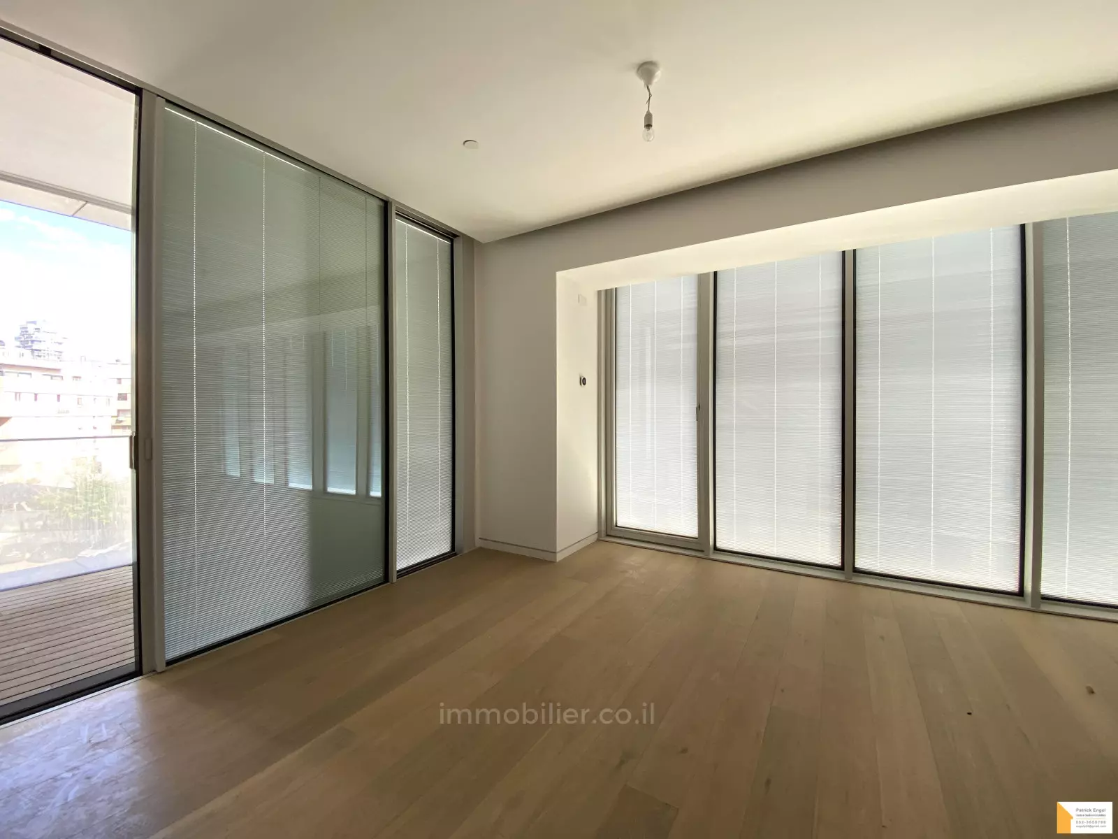 con terraza,luminoso,en un hermoso edificio,Estándares altos,Espléndido,Proyecto de calidad,espacioso
