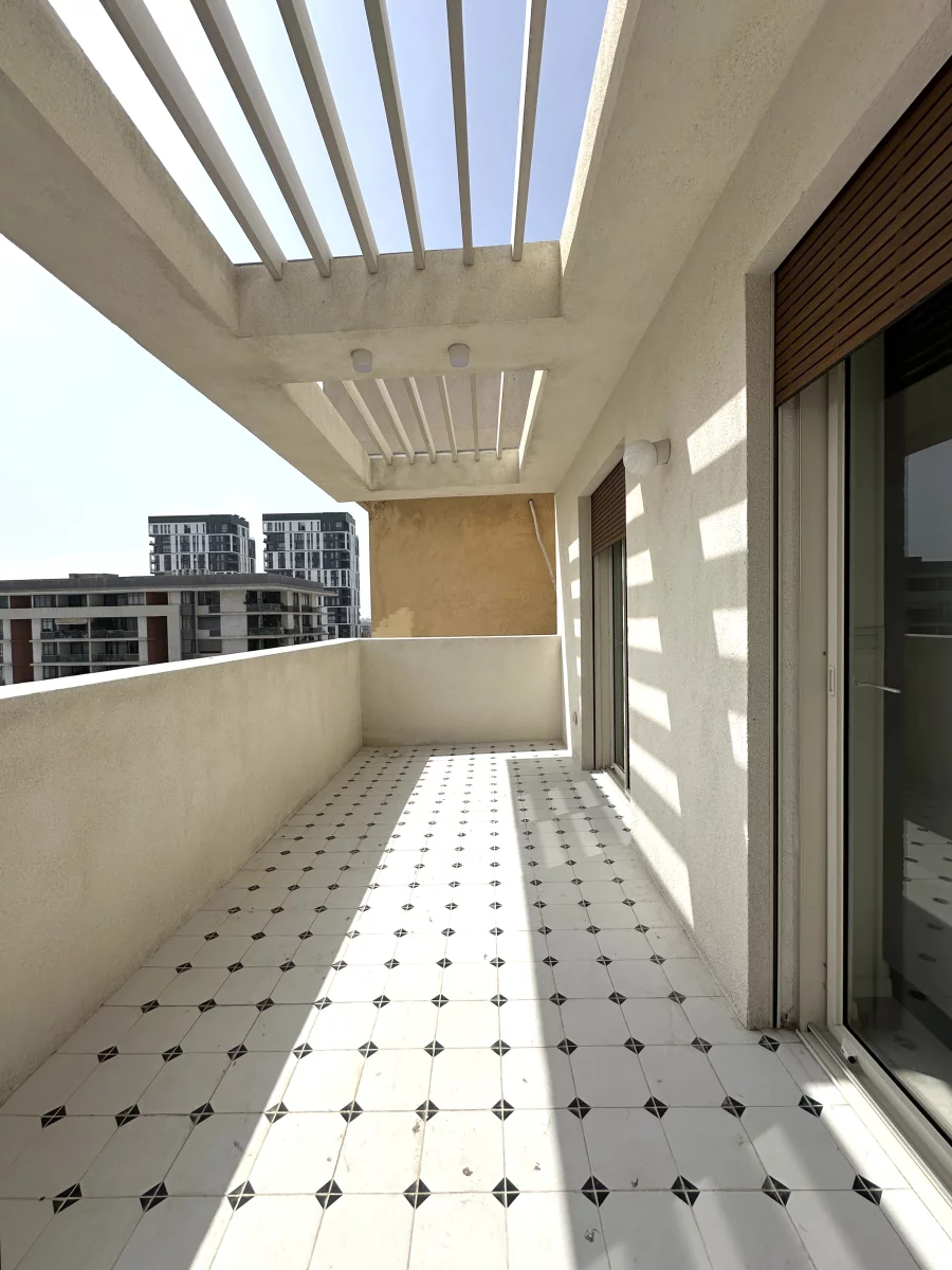 Penthouse barrio Florentine edificio Bauhaus