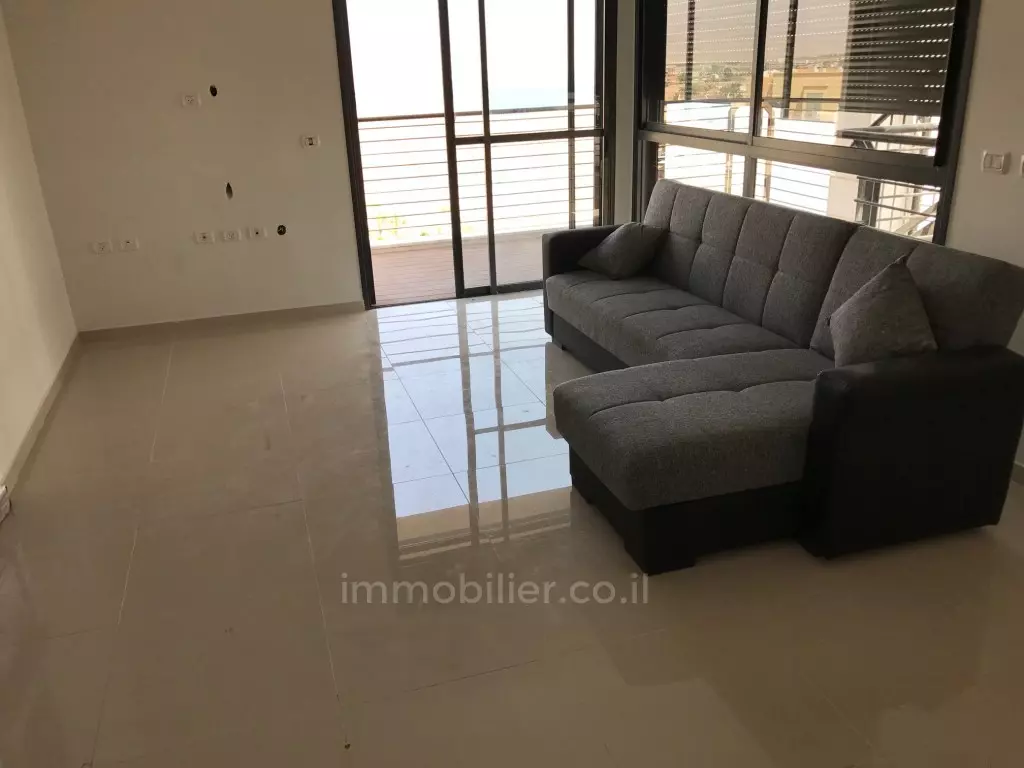 Hermoso apartamento con terraza, piso alto con vista al mar, cerca del mar, buena ubicación, ¡gran oportunidad que no se puede perder!