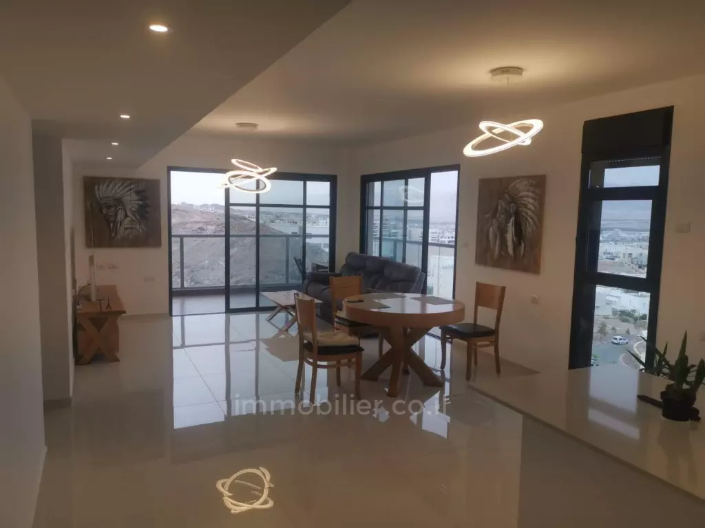 Hermoso apartamento con terraza, tranquilo, en un hermoso edificio, invertido, balcón con vista al mar, buena ubicación, buena oportunidad, en calle tranquila, lugar tranquilo, piso alto con vista, lujoso, vista al mar, ¡no se lo pierda!, agradable, bien distribuido, luminoso, en edificio nuevo, nuevo, espacioso