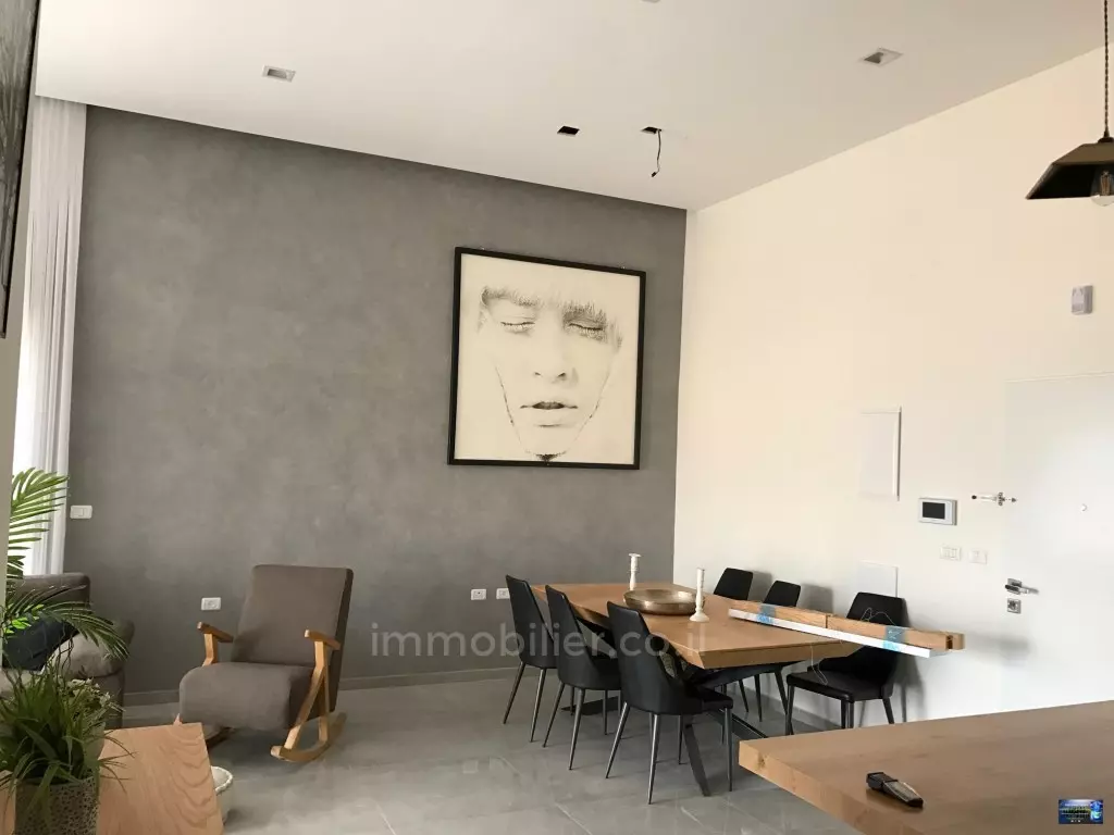 Ático excepcional con terraza, tranquilo, en hermoso edificio, inversión, balcón al mar, buena ubicación, lugar tranquilo, piso alto con vista, grande, alto standing, lujoso, cerca del mar, vista al mar, ¡no perderse!, agradable, bien diseñado, luminoso, en edificio nuevo, nuevo, espacioso