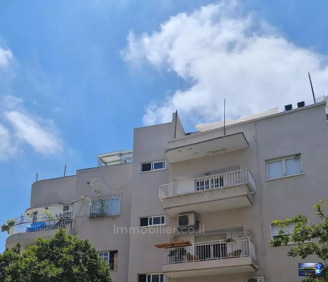 Para renovar,con terraza,En el centro,Buena ubicación,Buena oportunidad,Piso alto con vista,Posibilidad de construir,¡No se lo puede perder!,agradable,luminoso,espacioso,Departamento bonito,Buen negocio,Buena orientación,Proyecto de calidad