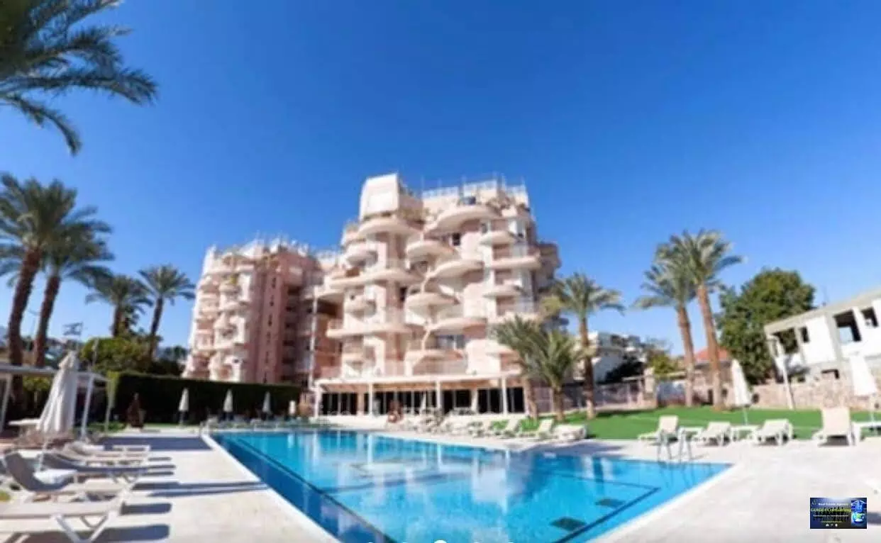 con terraza,tranquilo,en un hermoso edificio,excelente estado,En el centro,Balcón con vista al mar,Buena ubicación,Buena oportunidad,Lugar tranquilo,Piso alto con vista,Grande,Estándares altos,Lujoso,Cerca del mar,Vista al mar,¡No se lo puede perder!,agradable,bien arreglado,luminoso,espacioso,Departamento bonito,Buen negocio,Buena orientación,En buen estado,Espléndido,Proyecto de calidad