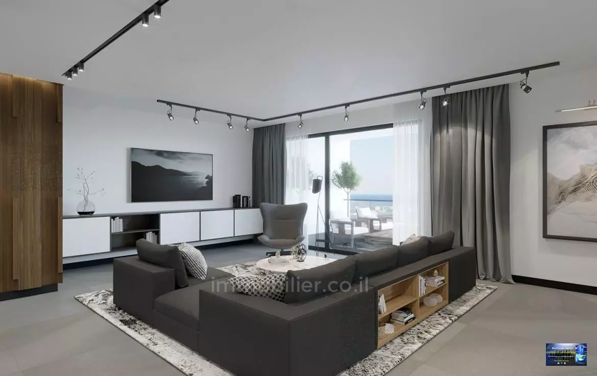 Con terraza, tranquilo, en un hermoso edificio, en el centro, balcón al mar, buena ubicación, en calle tranquila, lugar tranquilo, piso alto con vista, permiso de construcción, vista al mar, ¡no perderse!, agradable, bien diseñado, luminoso, en edificio nuevo, nuevo, espacioso, hermoso