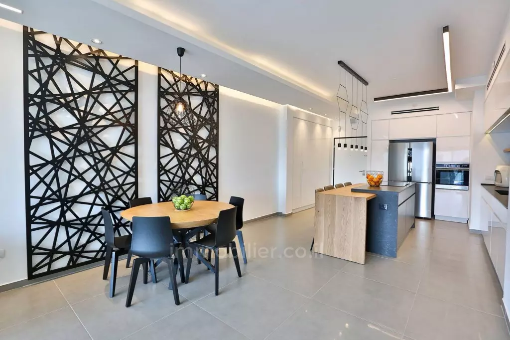 Magnífico piso nuevo de 4 habitaciones + terraza de 7m²