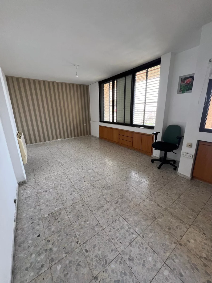 Calle Rav Kook - cerca del Kikar