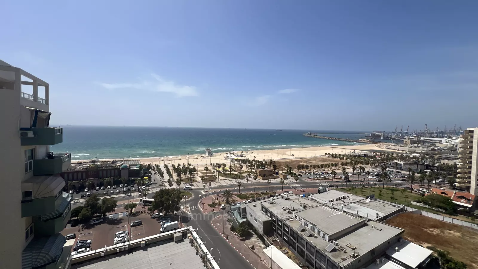 Balcón con vista al mar,Piso alto con vista,Cerca del mar