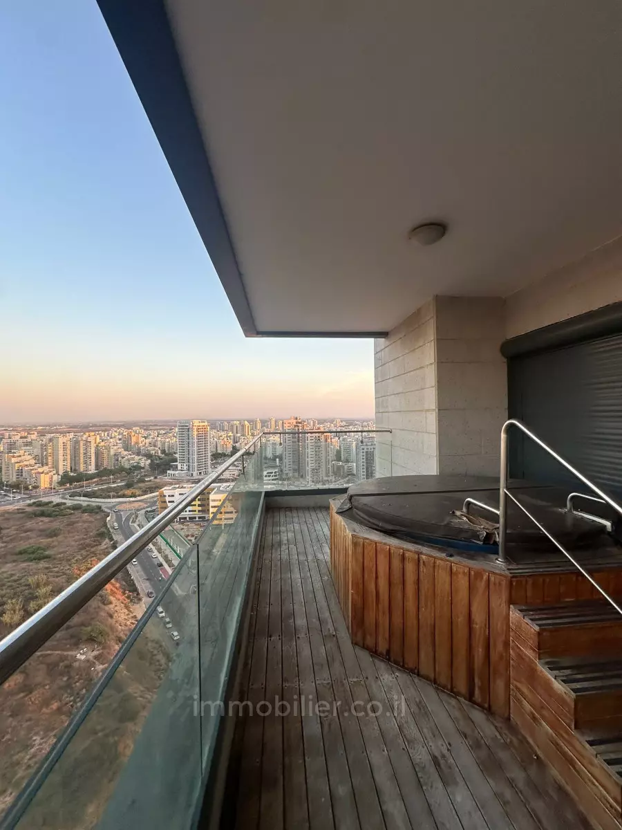con terraza,Balcón con vista al mar,Departamento bonito,Piso alto con vista,Lujoso,Espléndido,Vista al mar