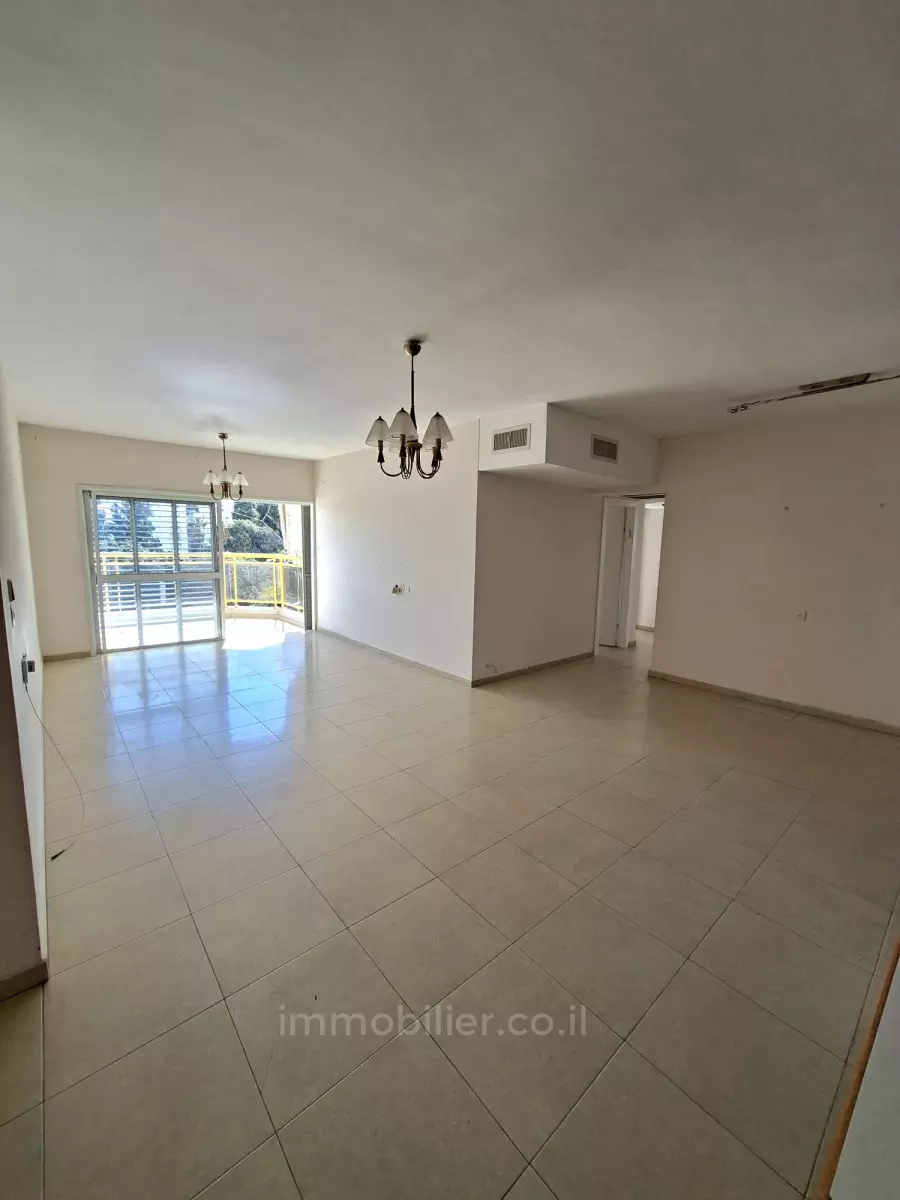 ¡No te lo pierdas! Con terraza, buena ubicación, zona tranquila