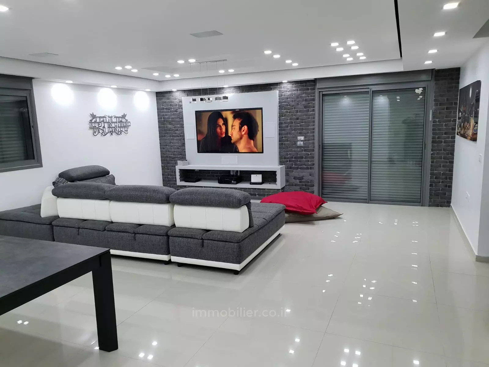 ¡No se lo puede perder!,agradable,Departamento bonito,bien arreglado,Buena ubicación,en un hermoso edificio,Grande,Jardín grande,excelente estado,espacioso
