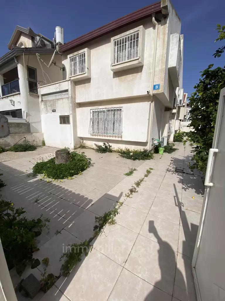 ¡Excelente oportunidad que no se puede perder! Cottage 7 habitaciones en venta, cerca de todas las comodidades, He, Ashdod