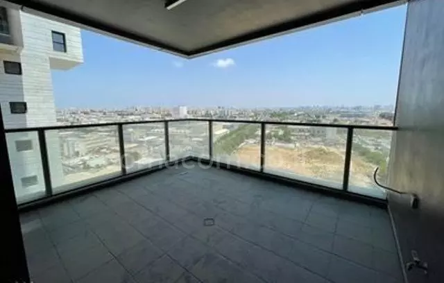 con terraza,en un hermoso edificio,excelente estado,En el centro,Buena ubicación,Piso alto con vista,Grande,Cerca del mar,bien arreglado,en un edificio nuevo,nuevo,Departamento bonito