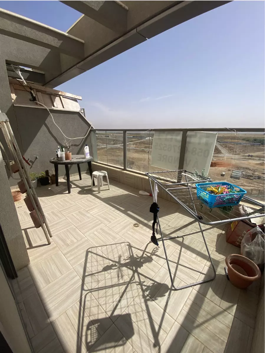 ¡Imperdible! Gran apartamento espacioso con terraza en un hermoso edificio bien ubicado