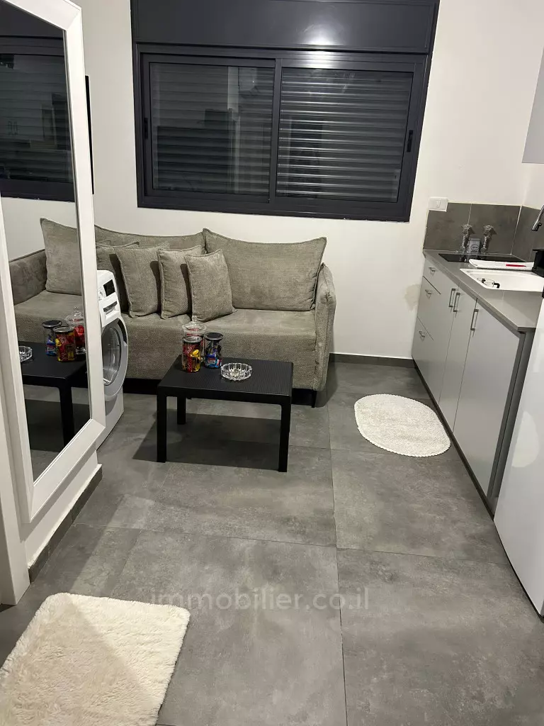 ¡Excelente oportunidad que no hay que perderse! Hermoso apartamento de 2 habitaciones en alquiler cerca de todas las comodidades, Ashdod