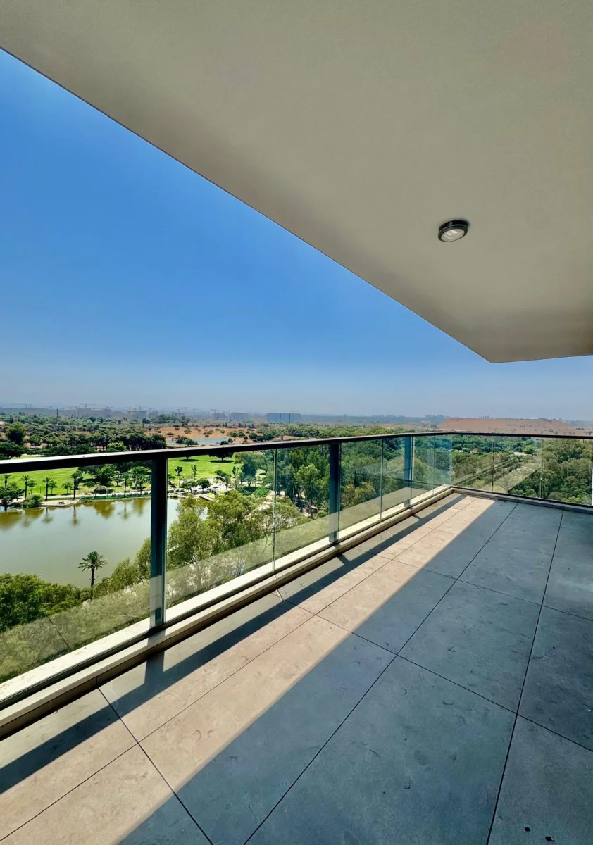 Bonne occasion à ne pas manquer ! Magnifique 5 pièces à louer dans une belle résidence de Ramat Gan