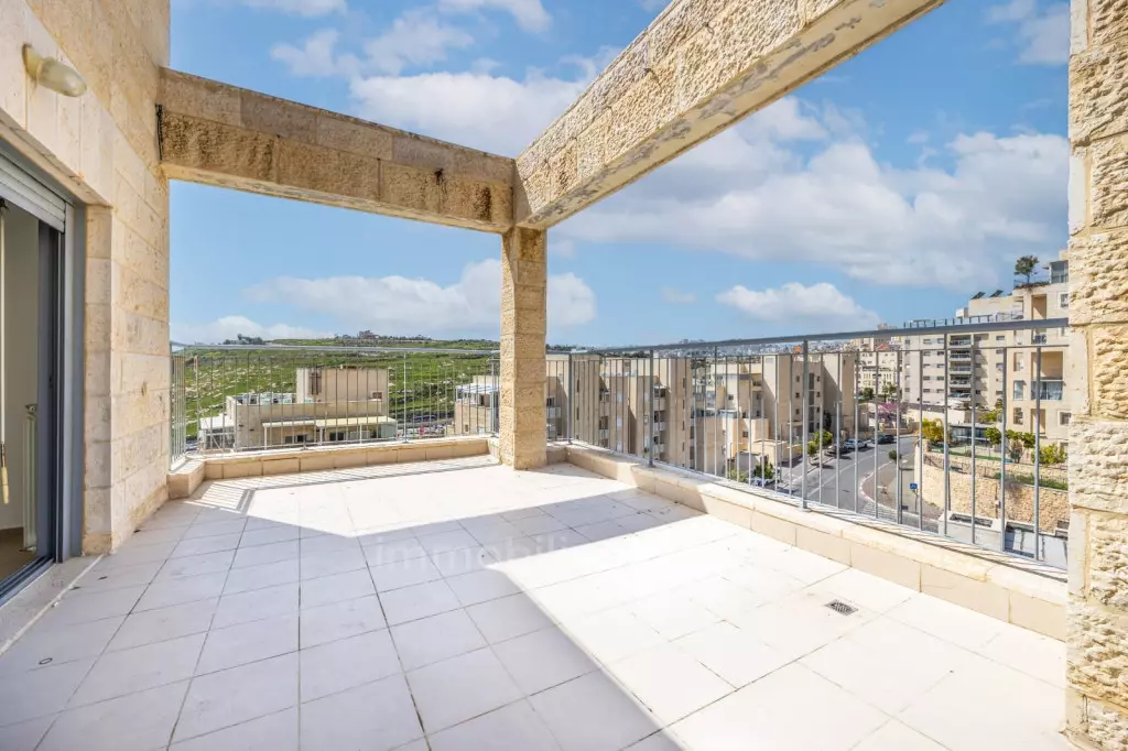 Penthouse - Har Homa