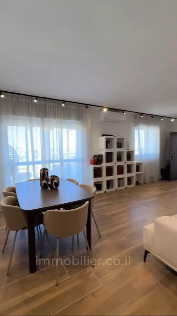 Magnífico piso de 3 habitaciones totalmente renovado