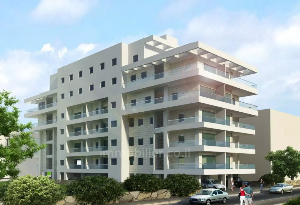 Magnífico piso luminoso de 3 habitaciones cerca del tranvía y del paseo marítimo